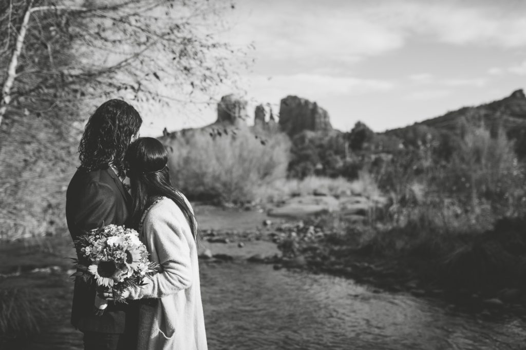 World Traveling couple elope in Sedona Arizona