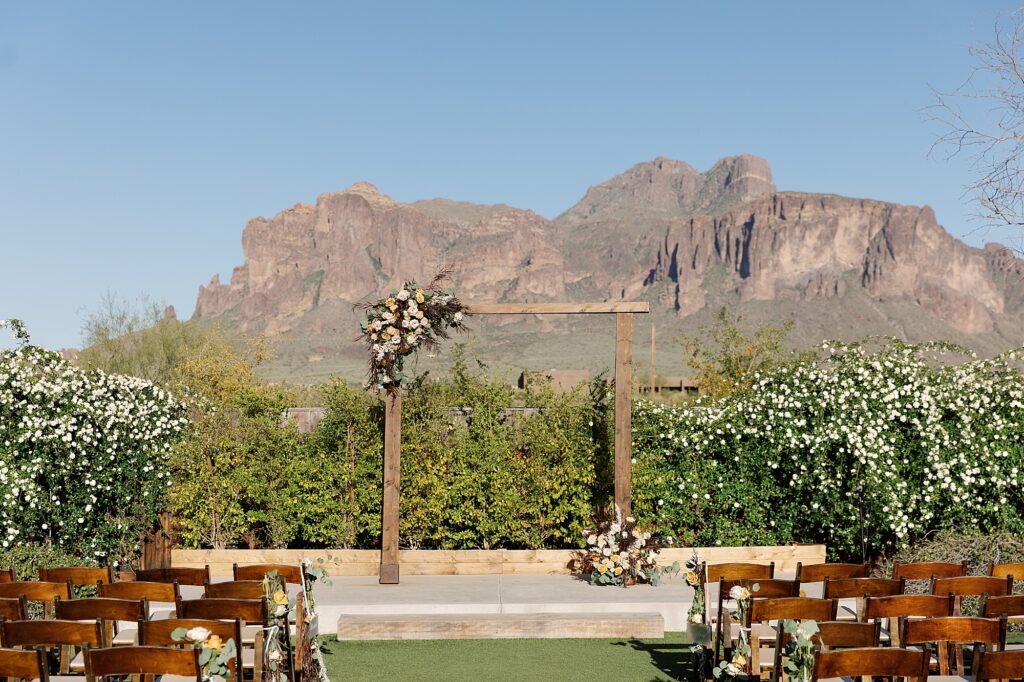 wedding ceremony and reception at the paseo in apache junction